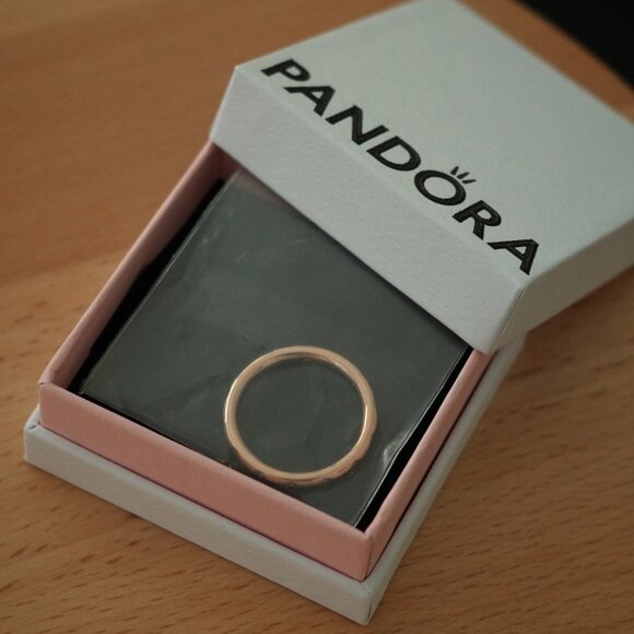 Pandora Simple Sparkling Band Ring, 14k rose gold-plated wishbone, NEW, Size 5 - Picture 5 of 7